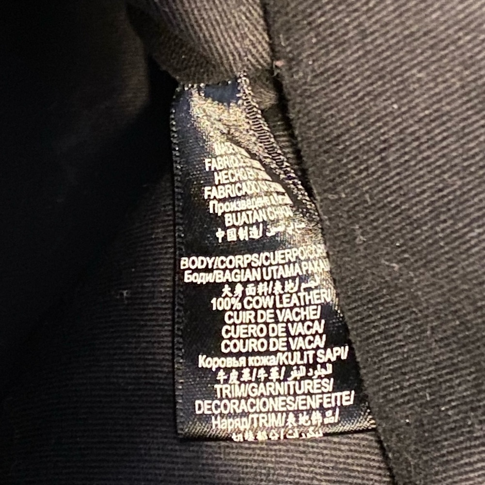 ✨SOLD✨BCBG MAXAZRIA Blie/Black Leather Flap Backpack - Picture 13 of 15